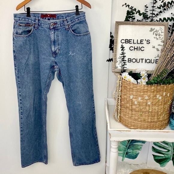 Tommy Hilfiger Vintage ‘99 Low Rise Bootleg Jeans Size 9/30